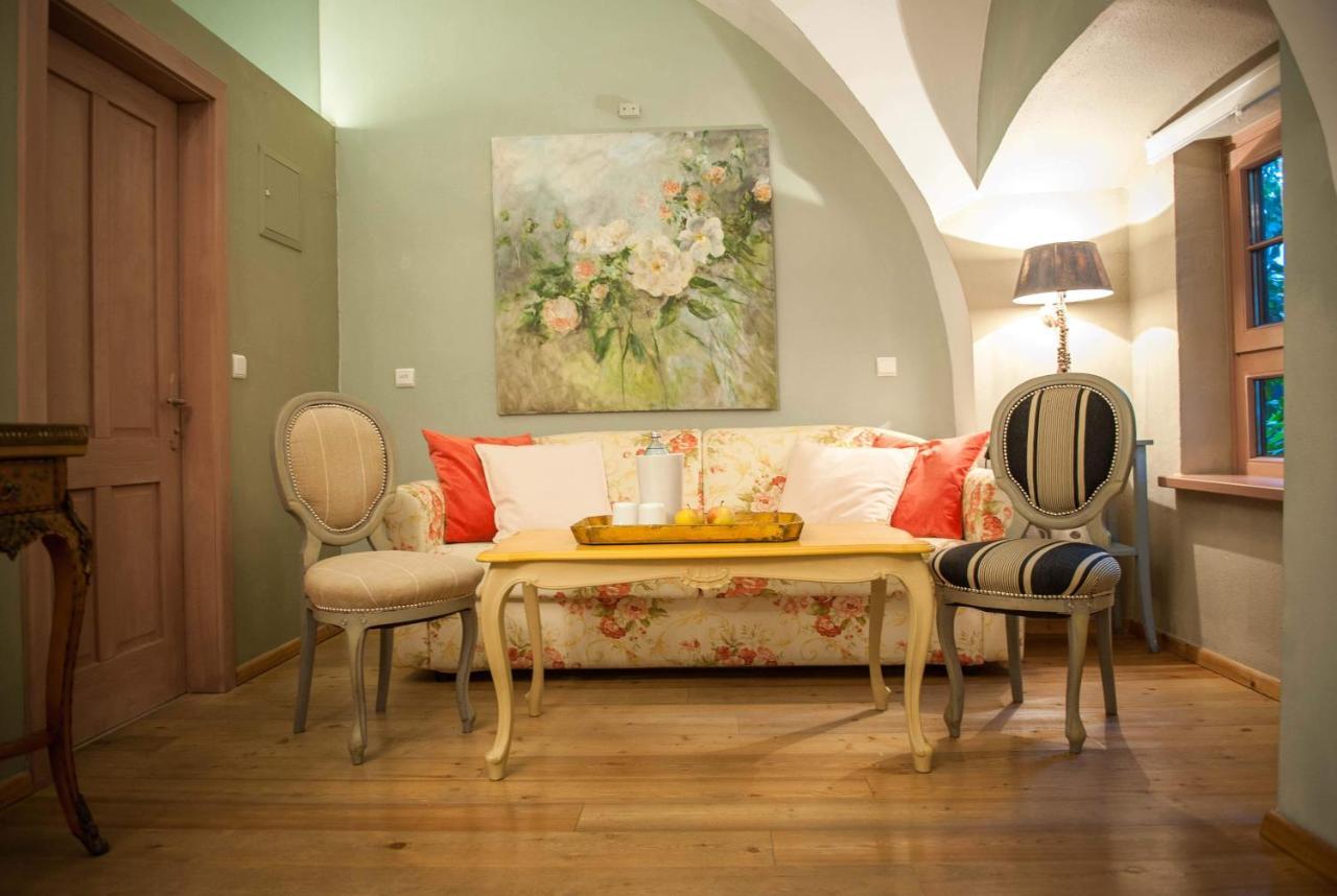 Art Boutique Hotel Buergerhaus 拉斯特 外观 照片